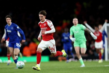 开云娱乐-悬念终！又见银鞍照白马，道曼飒沓如流星，枪手的英超冠军稳了